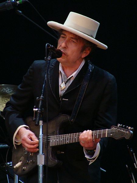 Bob_Dylan_-_Azkena_Rock_Festival_2010_2.jpg